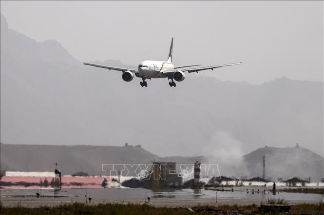Taliban fordern Fluggesellschaften auf, internationale Flüge wieder aufzunehmen