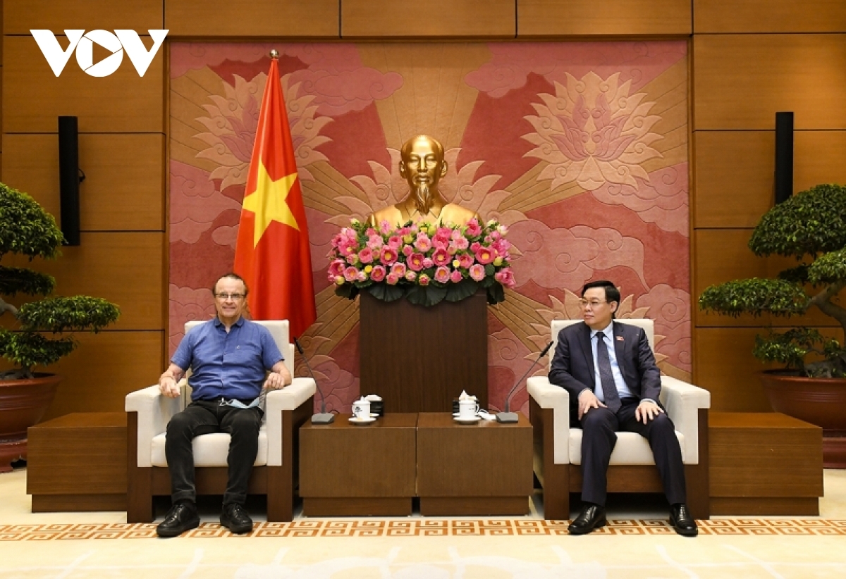 Firma NG Biotech steht Vietnam bei der Covid-19-Bekämpfung zur Seite