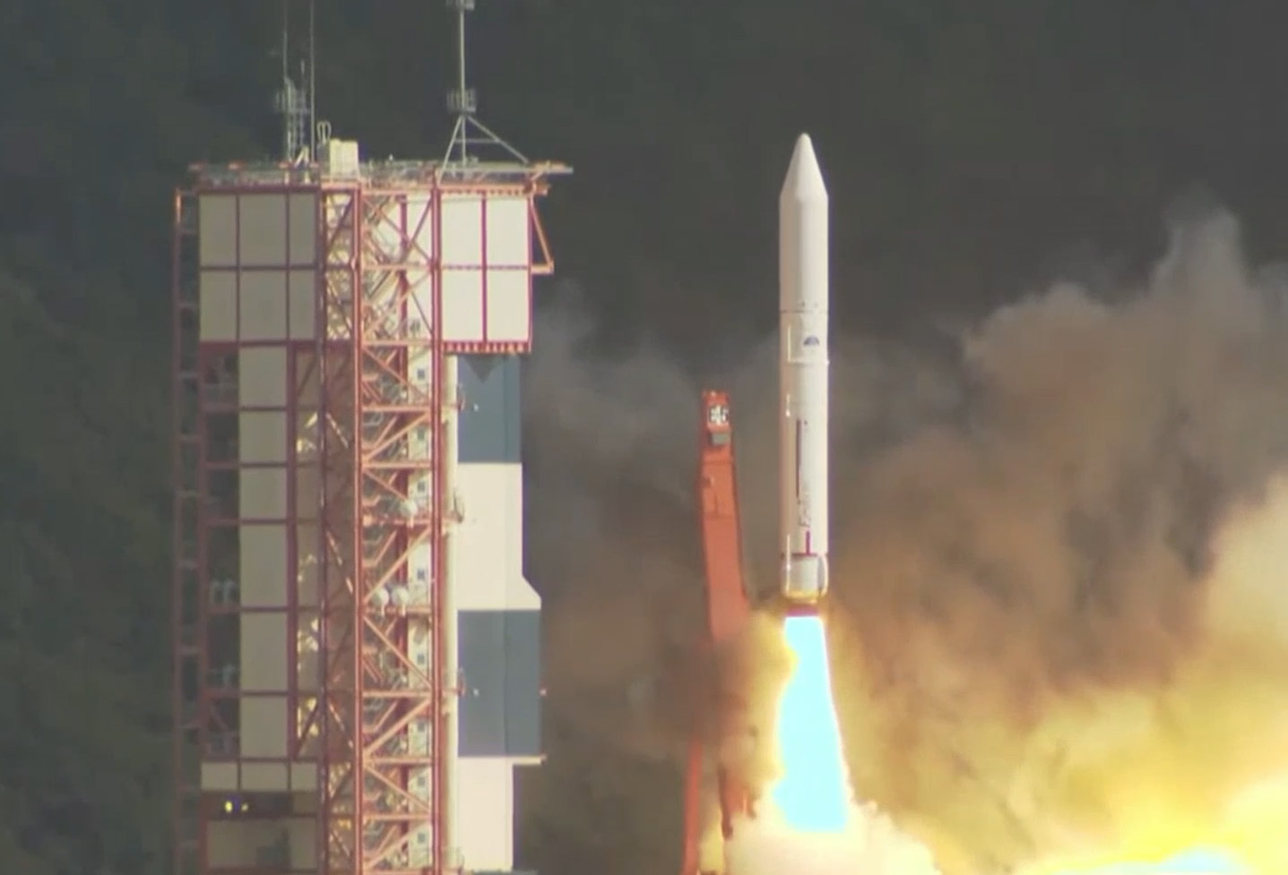 Rakete mit vietnamesischem NanoDragon-Satelliten erfolgreich gestartet