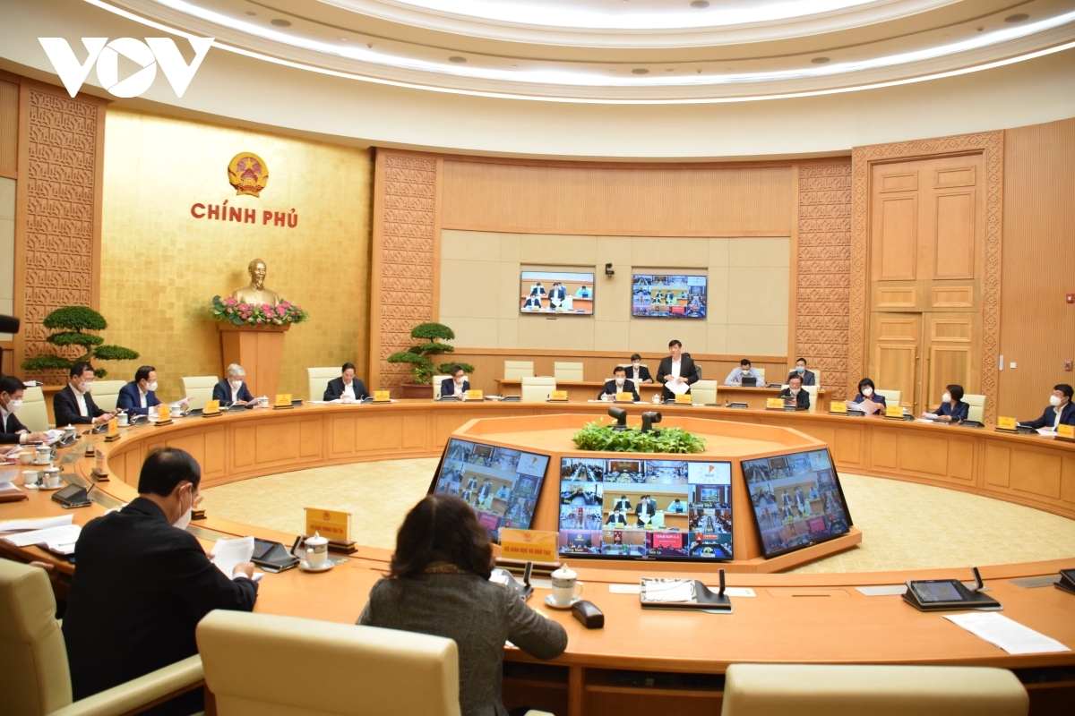 Premierminister Pham Minh Chinh leitet Online-Sitzung über Covid-19-Bekämpfung