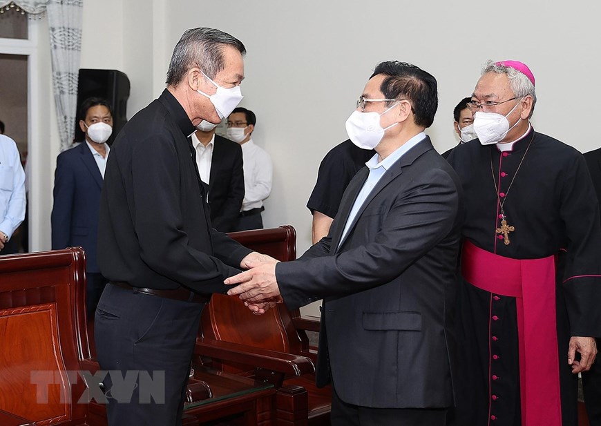 Premierminister Pham Minh Chinh gratuliert Katholiken in Ba Ria-Vung Tau zum Weihnachten