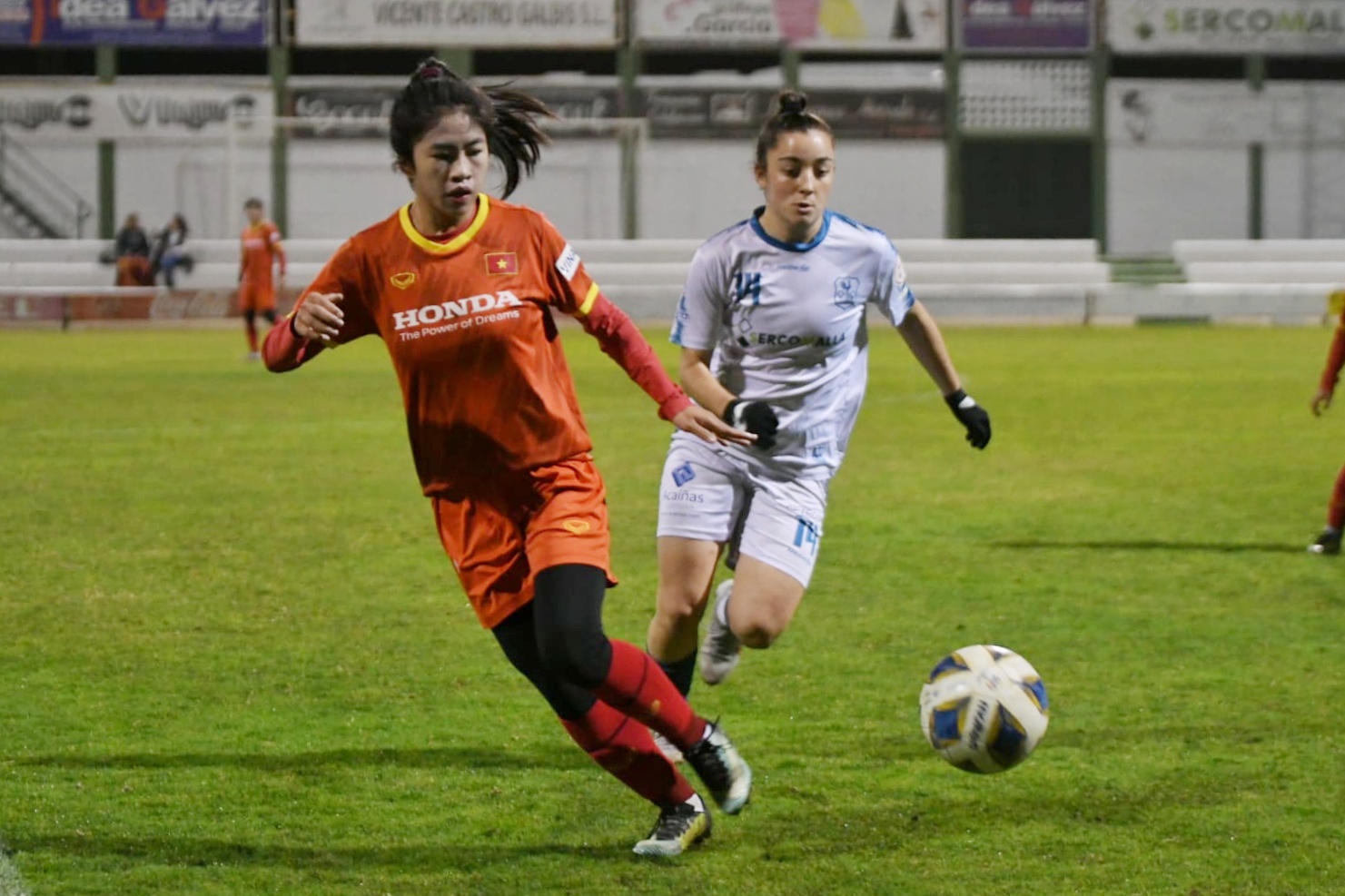 Die vietnamesische Fußballnationalmannschaft der Frauen hat den ersten Sieg in Spanien errungen