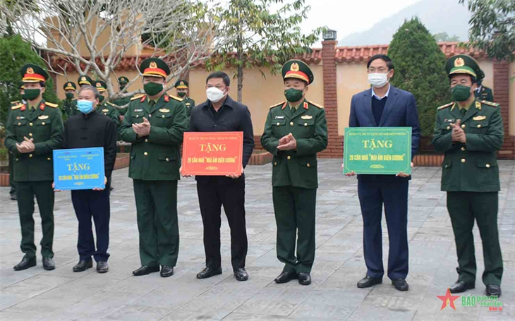 60 Häuser an arme Menschen in Quang Ninh übergeben