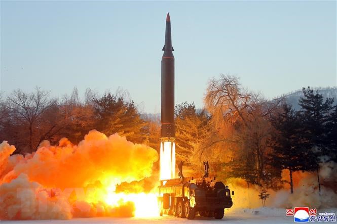 Nordkorea startet ein unbekanntes Flugobjekt