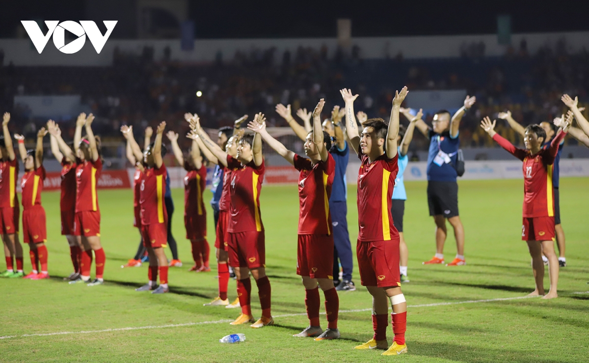 Mit dem Sieg über Myanmar geht die vietnamesische Fußballmannschaft der Frauen ins Finale