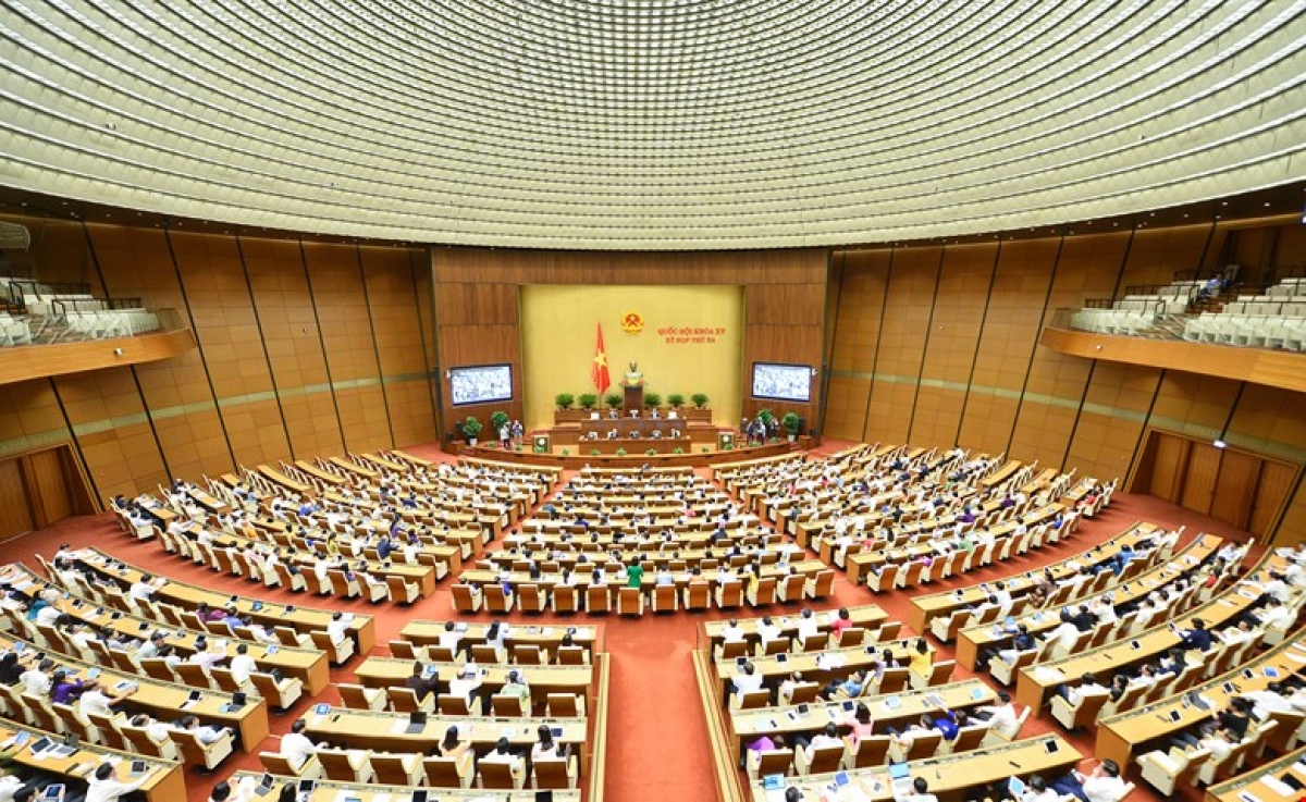 Das Parlament stimmt der Verabschiedung eines Aufsichtsprogramms zu