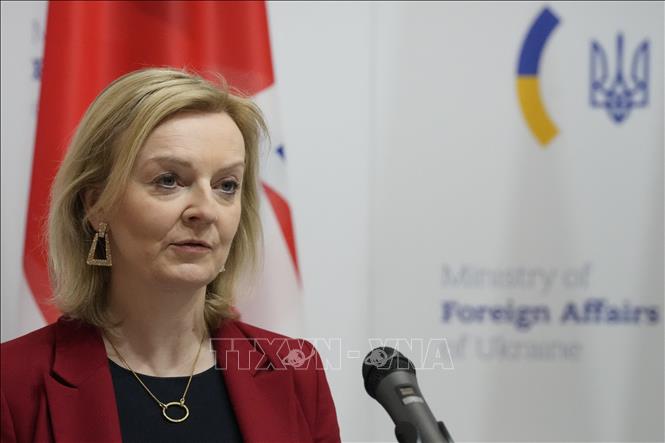 Britische Außenministerin Liz Truss kündigt Kandidatur für Posten als Premierminister an