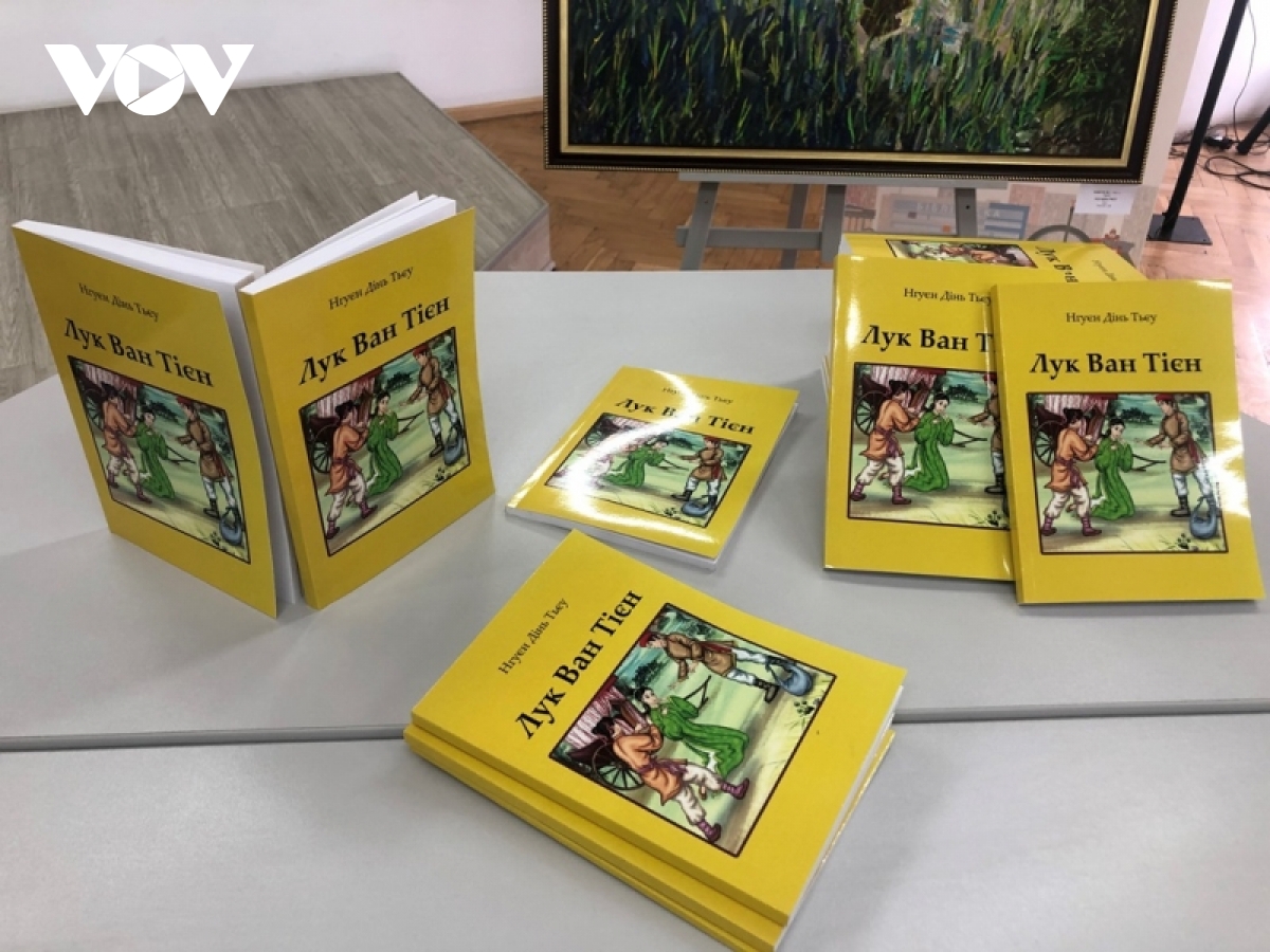 Vorstellung des Buches Luc Van Tien von Nguyen Dinh Chieu in der Ukraine