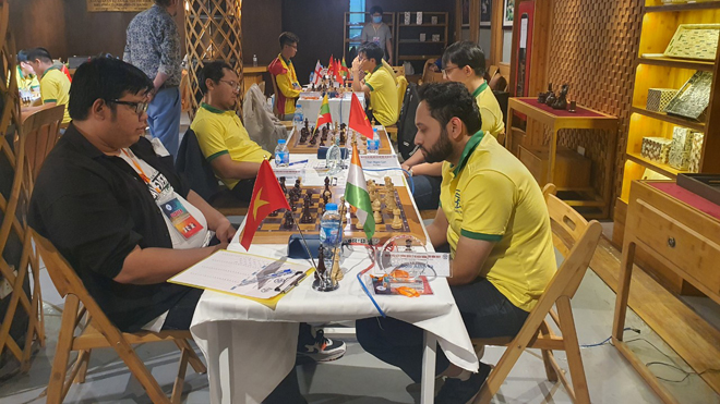 Zwei internationale Schachturniere in Hanoi