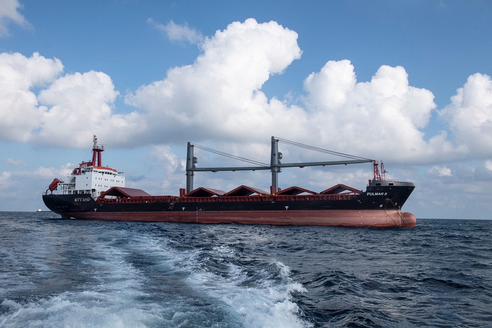 Erstes Frachtschiff legt im Schwarzmeerhafen der Ukraine an
