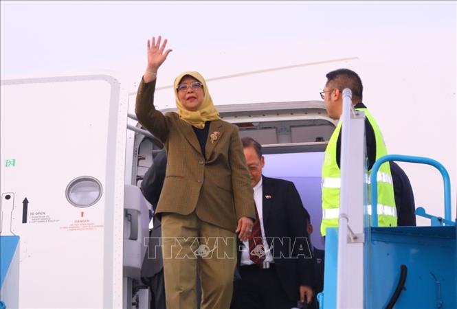 Singapurs Präsidentin, Halimah Yacob, beginnt ihren Staatsbesuch in Vietnam