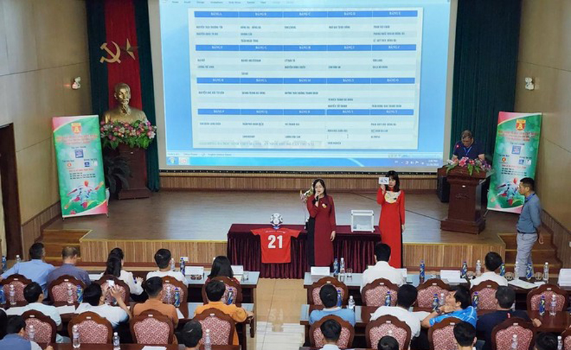 Mehr als 80 Teams nehmen am Fußballturnier für Oberschüler in Hanoi 2022 teil
