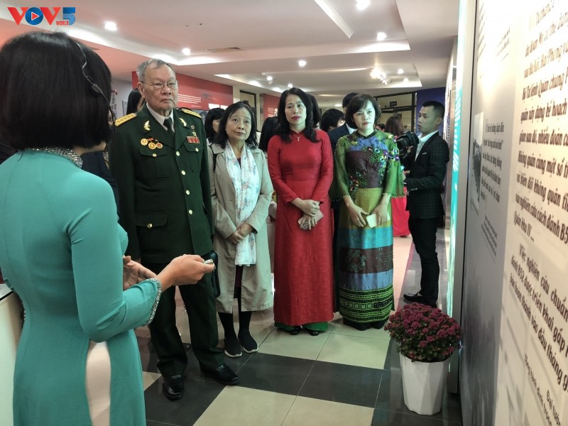 Ausstellung über den Sieg „Hanoi – Dien Bien Phu in der Luft“