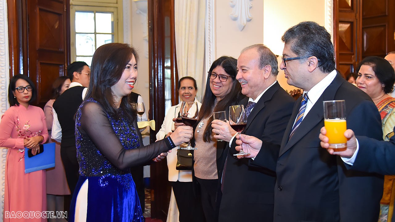 Außenministerium trifft ausländische Journalisten