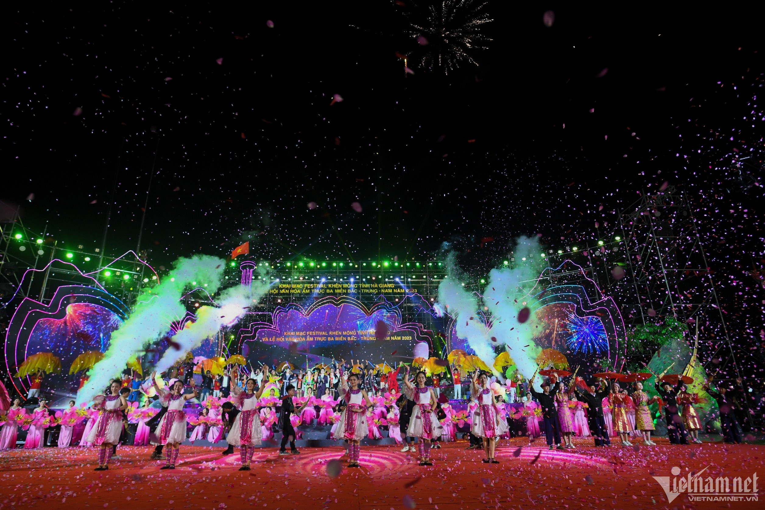 Eröffnung des Khen-Festivals der Volksgruppe der Mong