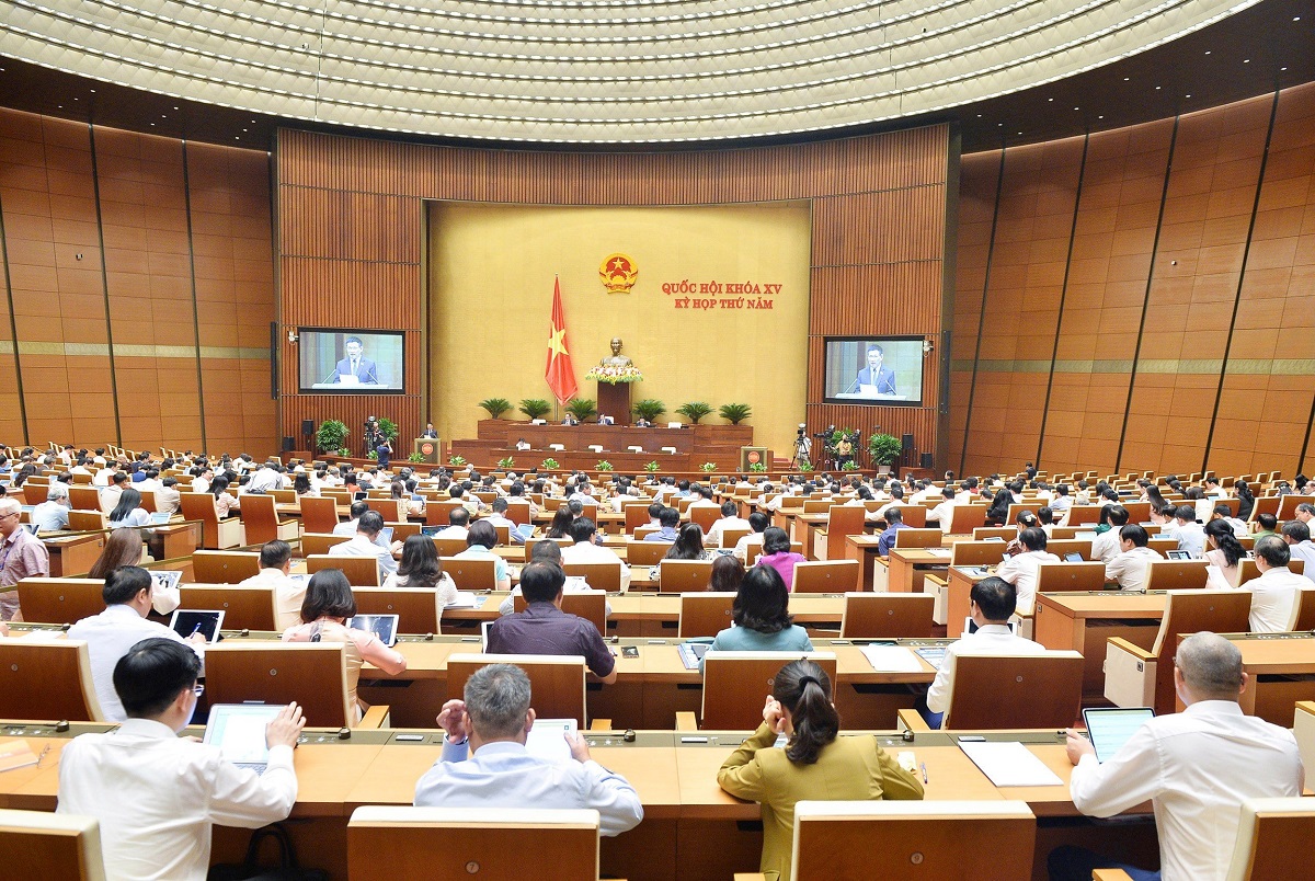 Das Parlament diskutiert über die Sparsamkeit und Verschwendungsbekämpfung