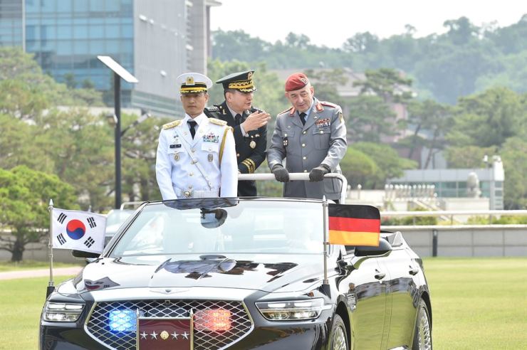 Generäle Südkoreas und Deutschlands diskutieren über militärische Zusammenarbeit