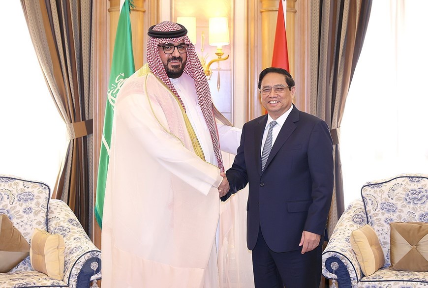 Premierminister Pham Minh Chinh empfängt den saudi-arabischen Wirtschaftsminister