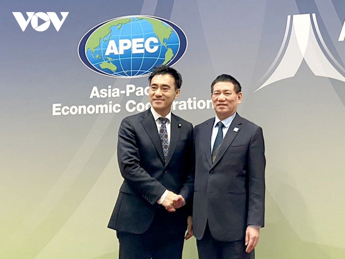 Finanzminister Ho Duc Phoc führt bilaterale Gespräche am Rande des APEC-Gipfels 2023