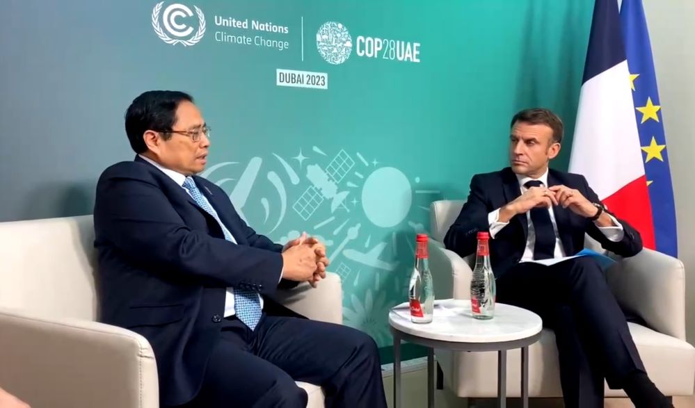 Premierminister Pham Minh Chinh führt bilaterale Treffen am Rande der COP28
