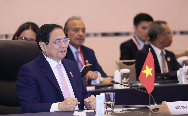 Premierminister Pham Minh Chinh nimmt an Gipfeltreffen zwischen ASEAN und Japan teil