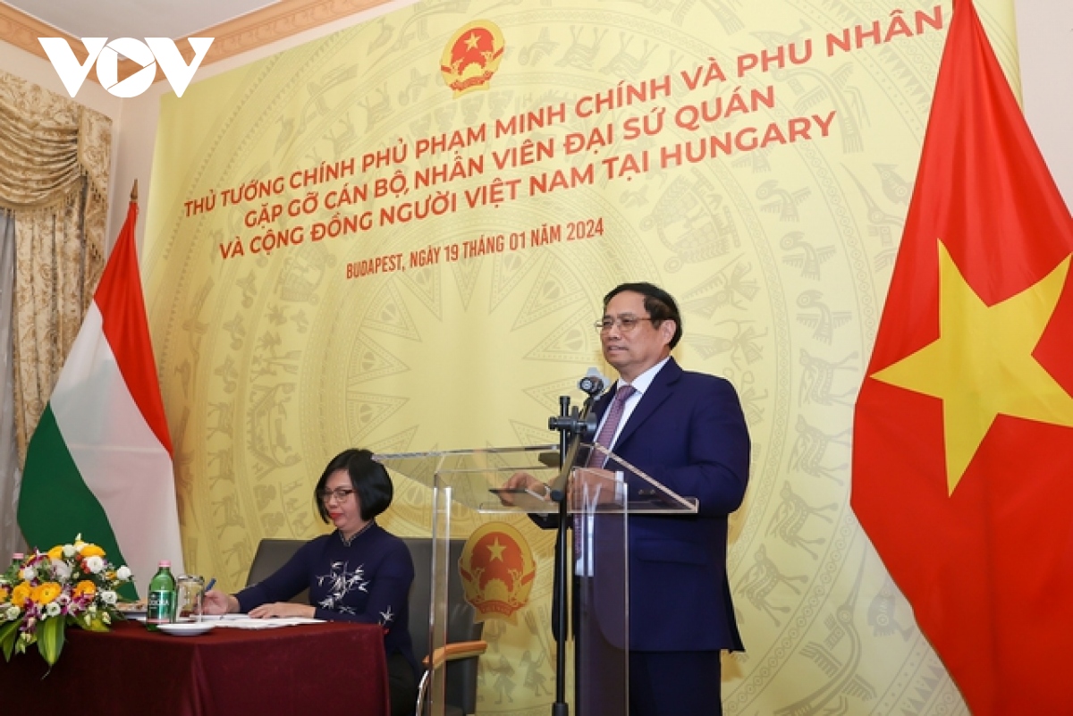 Premierminister Pham Minh Chinh trifft Vertreter der vietnamesischen Gemeinschaft in Ungarn