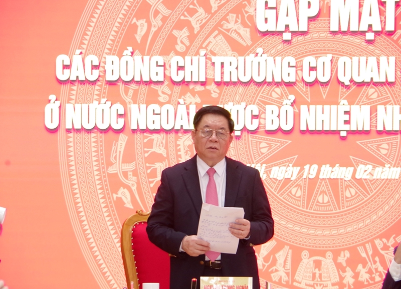 Die Rolle als Informationsbrücke vietnamesischer Vertretungen im Ausland fördern