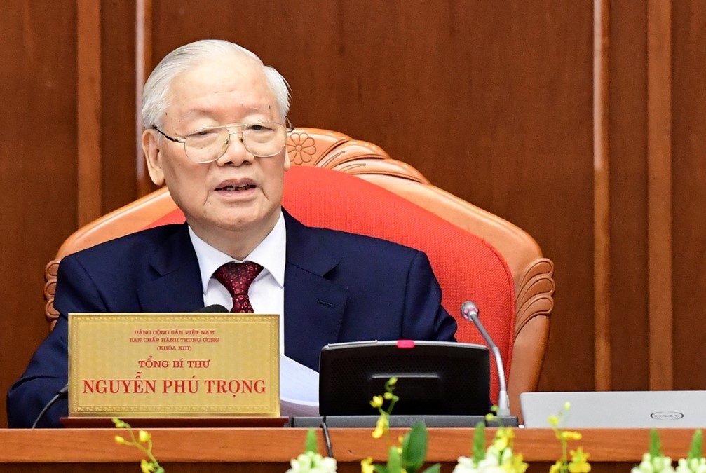 KPV-Generalsekretär Nguyen Phu Trong leitet das Treffen mit wichtigen Führungskräften
