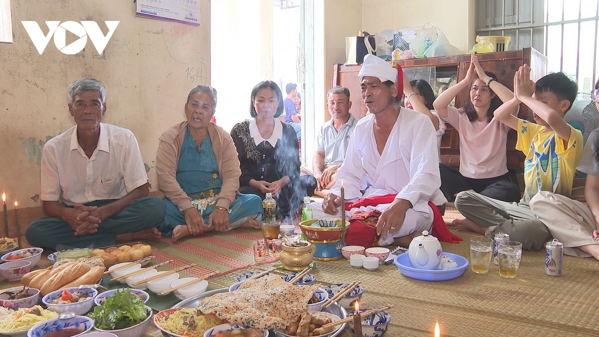 Kulinarische Kultur beim Kate-Fest der Volksgruppe der Cham