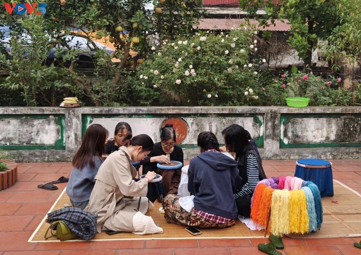 Die vietnamesische Kultur durch Handstickerei erleben