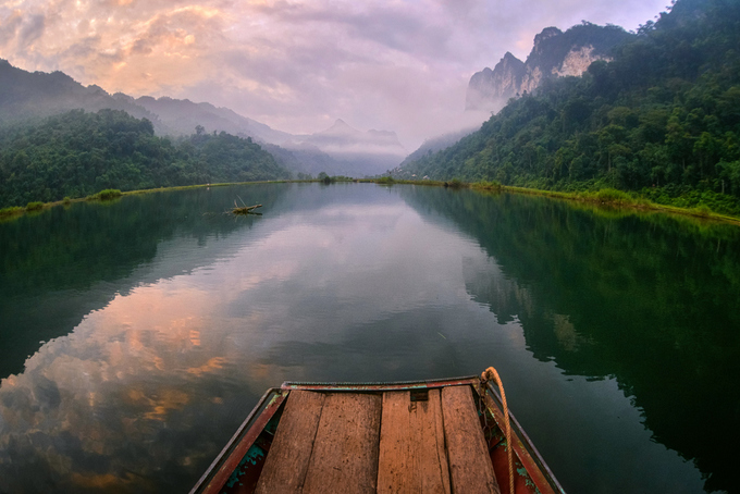서북 산악 지역의 보석인 바베 (Ba Bể) 호수 탐방