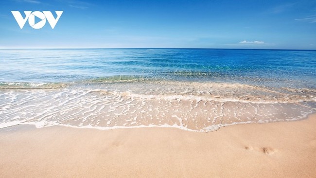 꽝응아이성 내 최고의 아름다운 해변인 사후인