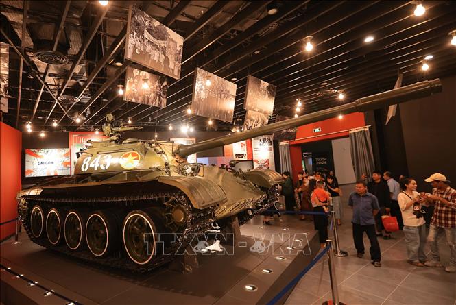 베트남 4대 국가보물, 군사역사박물관서 공개 전시