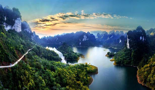 뚜옌꽝 – 항쟁의 수도에서 전하는 진심의 노래