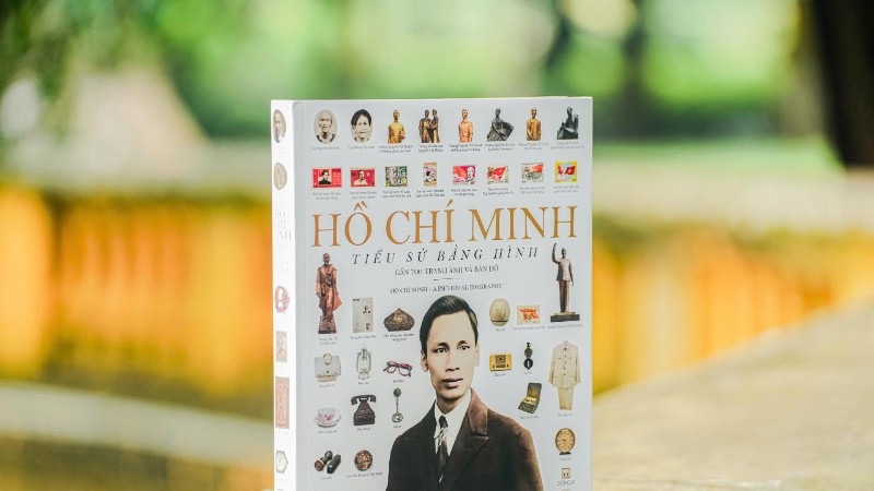 베트남 독립 80주년 맞아 ‘호찌민, 사진으로 보는 전기’ 책 출간