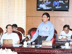 Uỷ ban Thường vụ Quốc hội cho ý kiến về 2 dự án luật