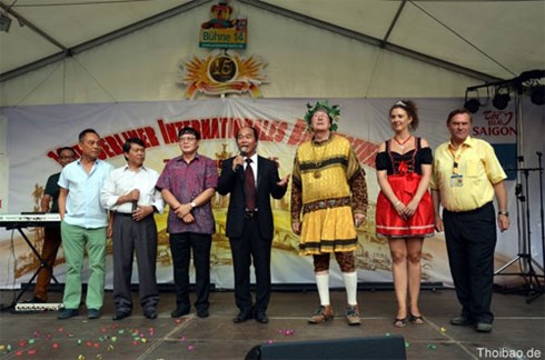 bia viet nam lan thu 15 tham du lien hoan bia quoc te berlin hinh 0