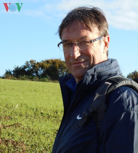 nhung nguoi phap dam me nghe dai tieng noi viet nam hinh 1