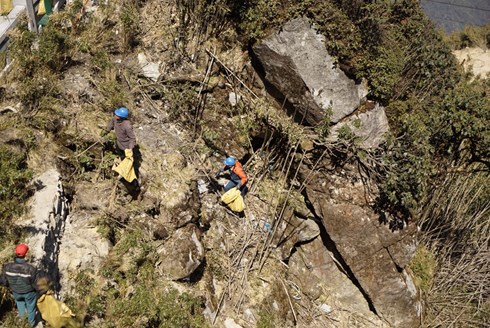 hinh anh: du day nhat rac quanh dinh fansipan sapa hinh 2