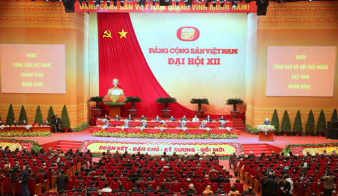 bo chinh tri ra chi thi ve trien khai thuc hien nghi quyet dai hoi xii hinh 0