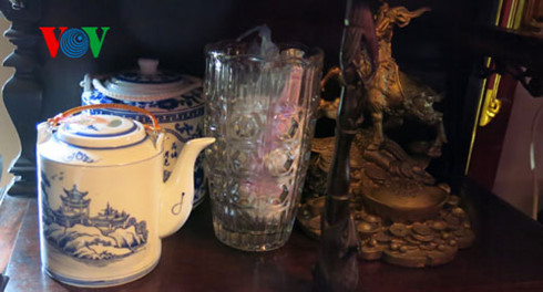 nguoi gin giu "hon viet" giua troi tay hinh 1