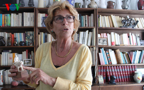 tro chuyen voi con gai nuoi cua bac ho tai phap hinh 4