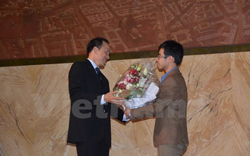 quy "dong hanh" va 15 nam chap canh uoc mo cho sinh vien viet nam hinh 0