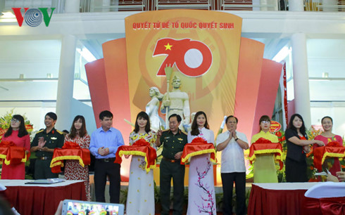 gioi thieu hon 100 buc anh tieu bieu ve luc luong vu trang hinh 0