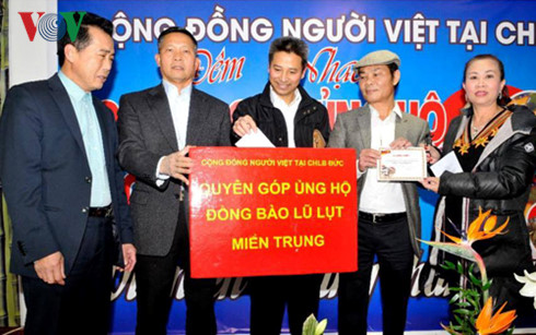 dem ca nhac tu thien vi dong bao lu lut mien trung tai berlin hinh 1