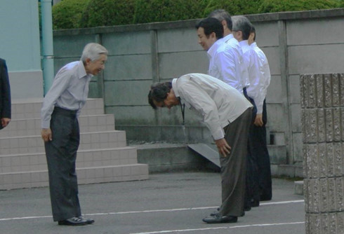 Chuyen cua chu hang nguoi Viet dau tien duoc don Nhat Hoang hinh anh 3