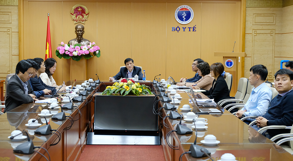 ກະ​ຊວງ​ສາ​ທາ​ລະ​ນ​ະ​ສຸກ ປະ​ກາດດ່ວນ​ກ່ຽວ​ກັບ​ກໍ​ລະ​ນີ​ຕິດ​ເຊື້ອ​ຈາກ​ຜູ້​​ປະ​ຕິ​ບັດ​ການແຍກ​ຕົວ​ຢູ່​ນະ​ຄອນ​ໂຮ່​ຈີ​ມິນ
