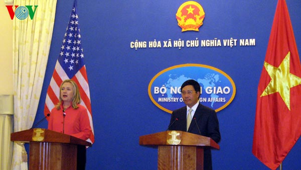 US-Außenministerin Hillary Clinton besucht Vietnam
