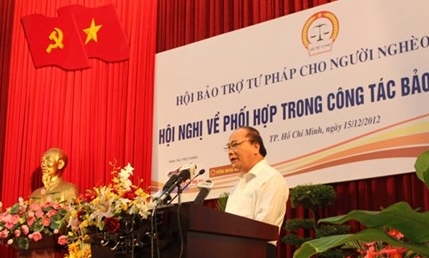 Justiz-Unterstützung für Menschen aus armen Verhältnissen