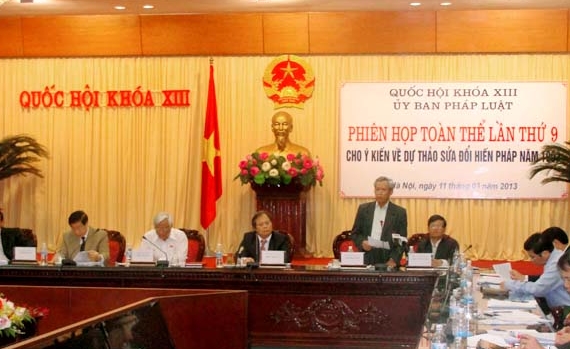 Beratung für Staatsapparat im Entwurf zur Verfassungsänderung